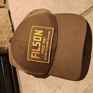 Filson Snapback Hay